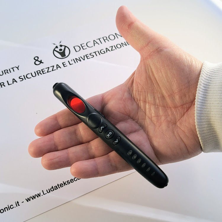 Rilevatore cimici e microspie con allarme