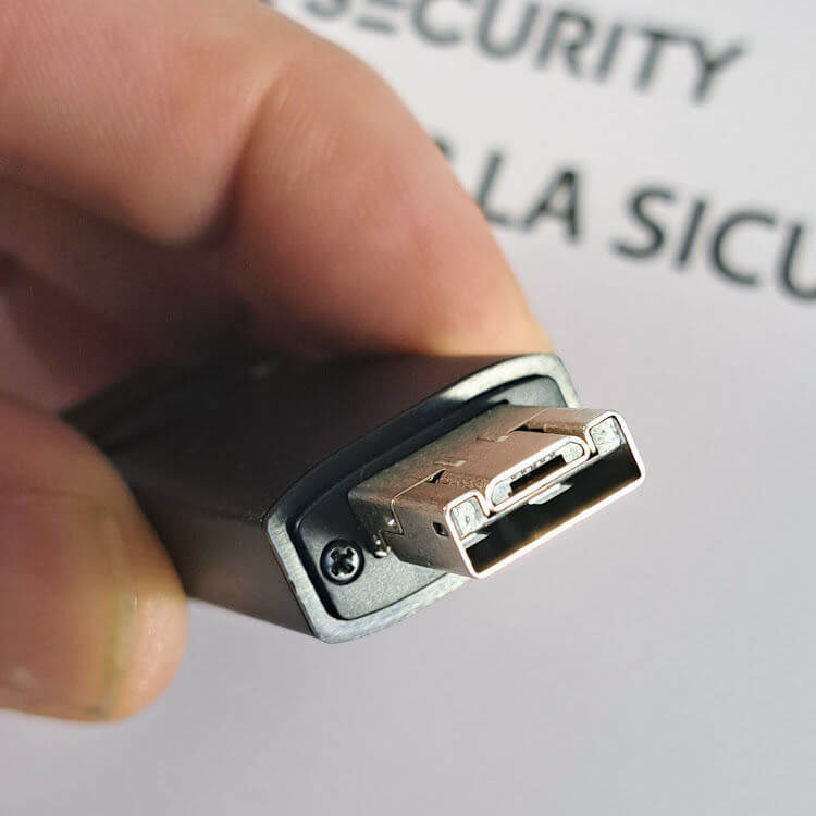 Registratore USB professionale formato chiavetta