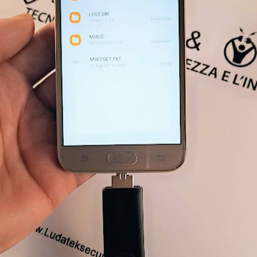 Registratore USB professionale formato chiavetta