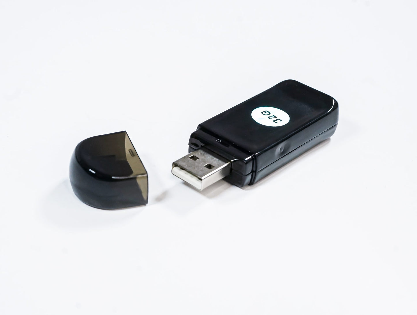 Telecamera spia chiavetta USB con sistema touch alta definizione HD 1920 con microfono